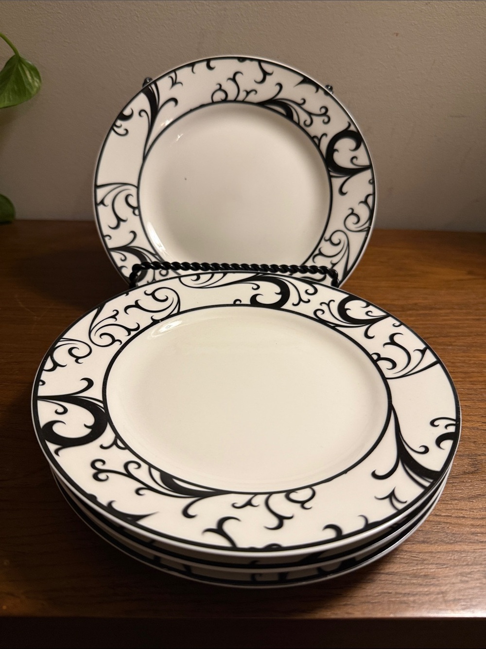 Cambridge English by Design 7.5'' SET OF FOUR SALAD PLATES